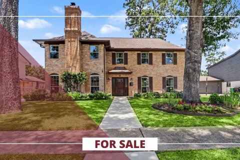 1122 Richelieu Lane